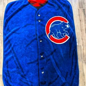 Fleece Blanket Chicago Cubs LIKE NEW 55" x 63" 😍🤩MLB HUGELY FLUFFY AND SOFT